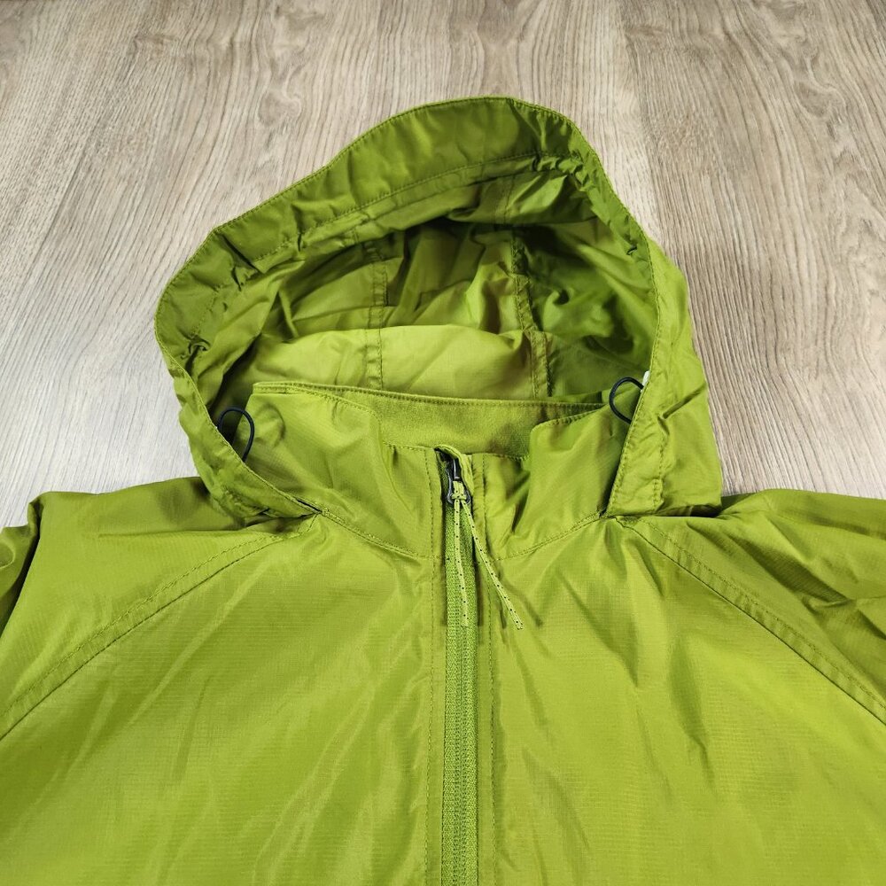 L L Bean Women Jacket Sz XL Green Windbreaker/Rain Jacket Hooded Packable - Picture 3 of 10